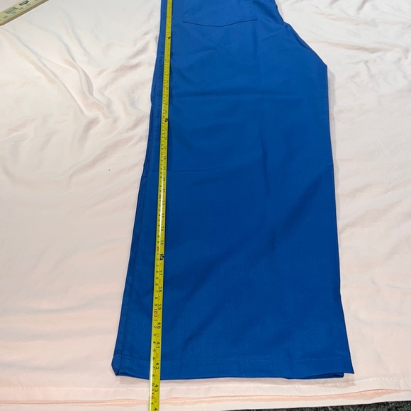 AllHeart V-Neck Top & Drawstring Pant Scrub Set - Picture 9 of 11